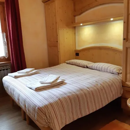 Casa Anita Aparthotel Livigno Exterior photo